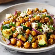 Insalata Estiva di Ceci Zucchine e Feta