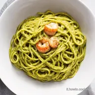 Primi Piatti Estivi Linguine Pesto Pistacchio e Gamberi