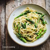 Pasta agli Asparagi Cremosa per 4 Persone